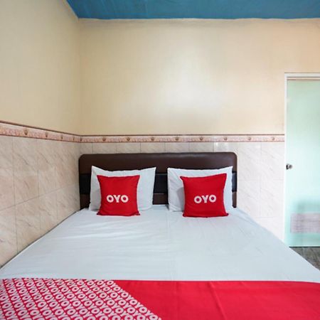 Oyo 927 Carina Hotel Claket Exterior foto