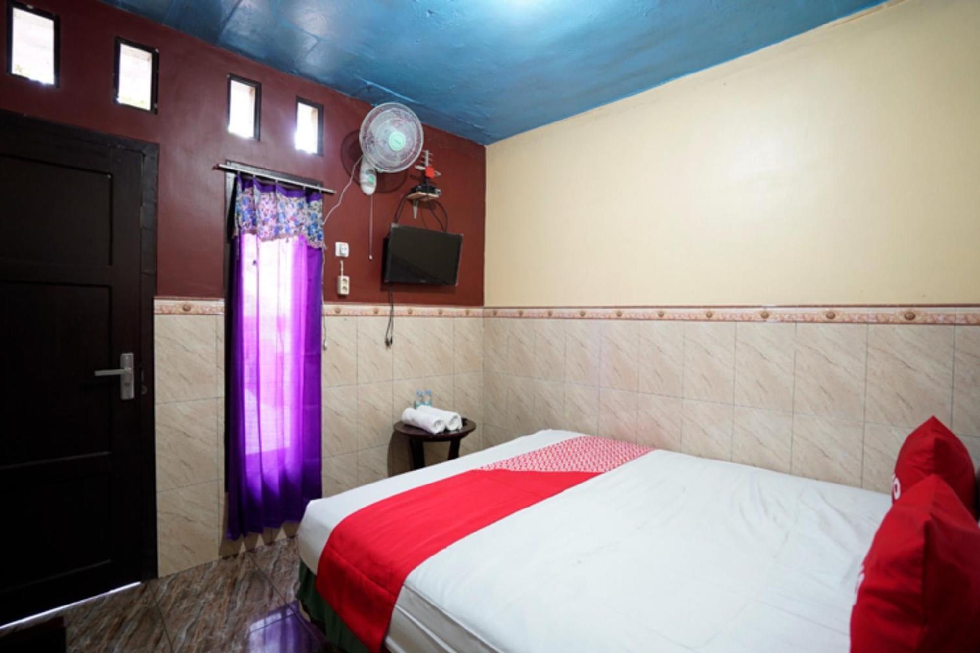 Oyo 927 Carina Hotel Claket Exterior foto