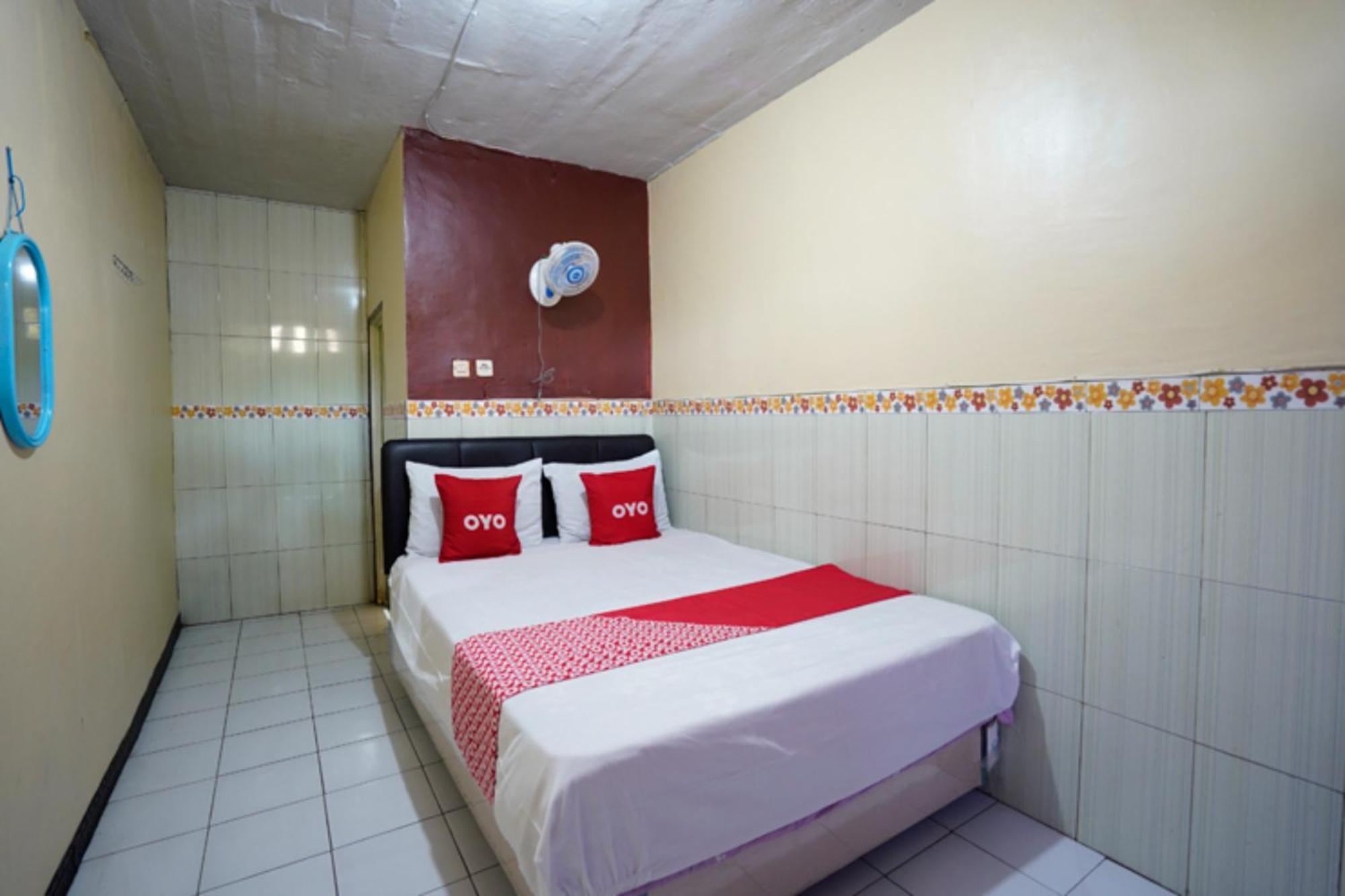 Oyo 927 Carina Hotel Claket Exterior foto
